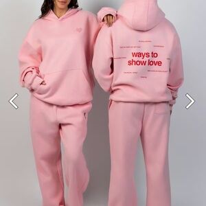 COMFRT BRAND - The Love Collection. 2 piece set